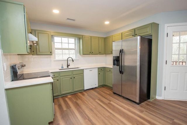 75 BRETTS Bend, Sharpsburg, GA 30277