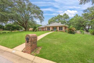 704 Copper Ridge Dr, Cantonment, FL 32533