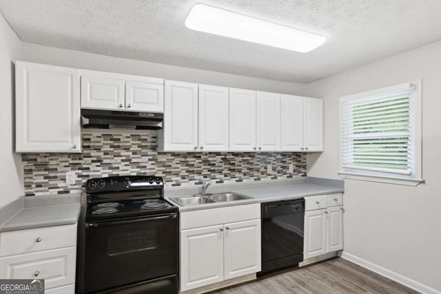 3674 Briar Drive, Lithia Springs, GA 30122