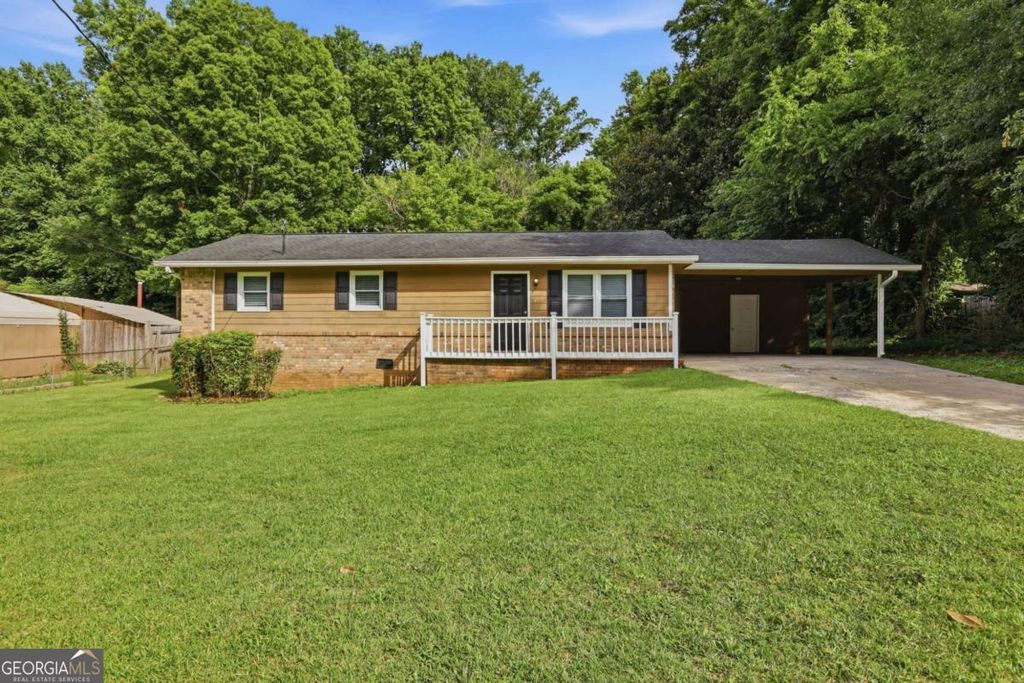 3674 Briar Drive, Lithia Springs, GA 30122