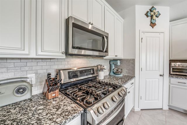 4123 Chester Bay Lane, Missouri City, TX 77459