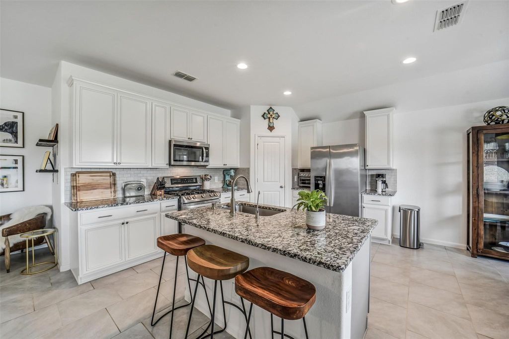 4123 Chester Bay Lane, Missouri City, TX 77459