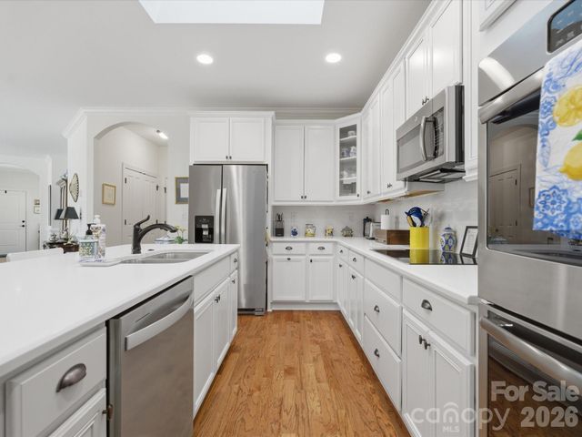 1180 Avalon Place, Matthews, NC 28104