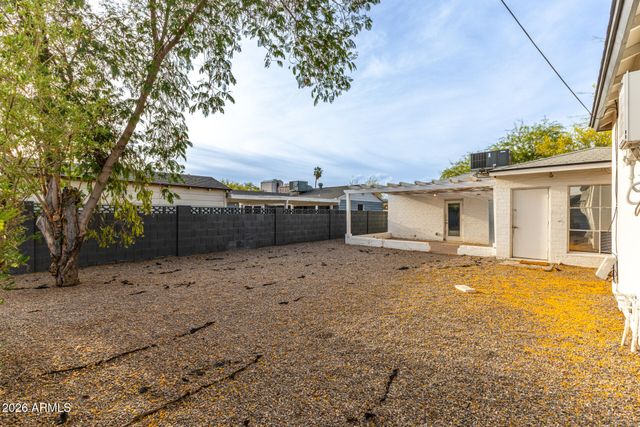 365 E WELDON Avenue MH, Phoenix, AZ 85012