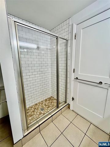 28 Park Avenue, Dumont, NJ 07628