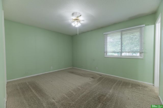 2512 N 143 Street, Omaha, NE 68164
