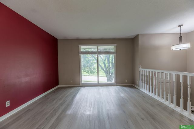 2512 N 143 Street, Omaha, NE 68164