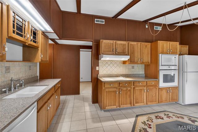 1001 Terry Road, Augusta, MO 63332