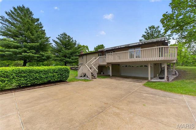 1001 Terry Road, Augusta, MO 63332