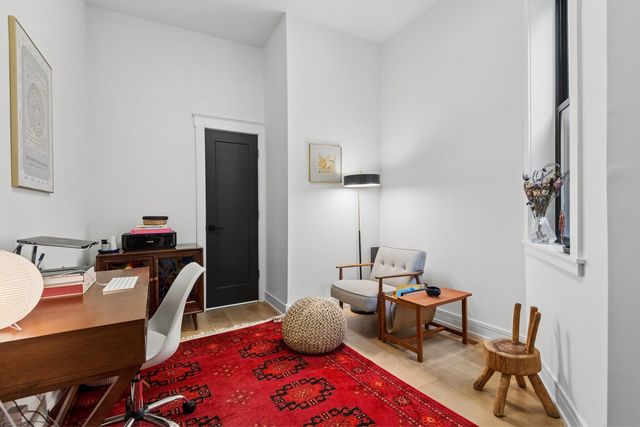 2147 W Thomas Street, Chicago, IL 60622