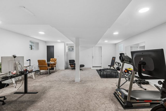 2147 W Thomas Street, Chicago, IL 60622