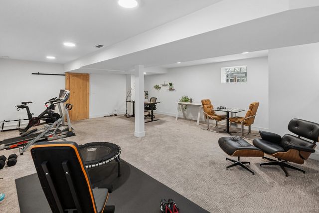 2147 W Thomas Street, Chicago, IL 60622