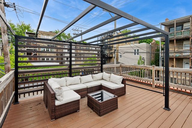 2147 W Thomas Street, Chicago, IL 60622