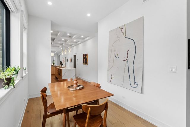 2147 W Thomas Street, Chicago, IL 60622