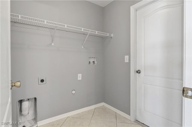 2903 NW 5th PL, Cape Coral, FL 33993