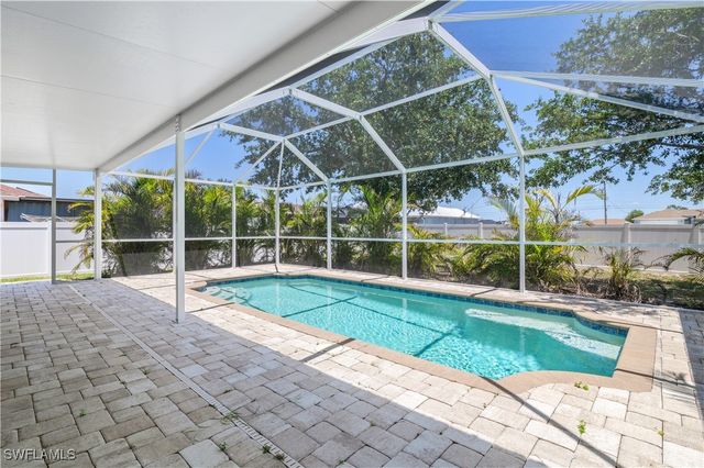 2903 NW 5th PL, Cape Coral, FL 33993