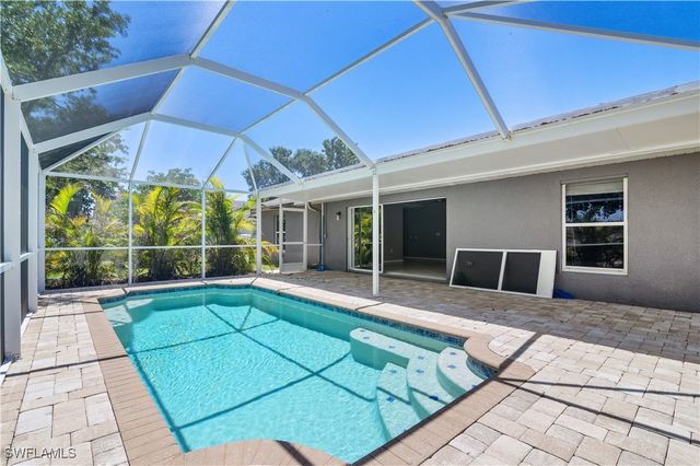2903 NW 5th PL, Cape Coral, FL 33993