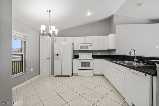 2903 NW 5th PL, Cape Coral, FL 33993