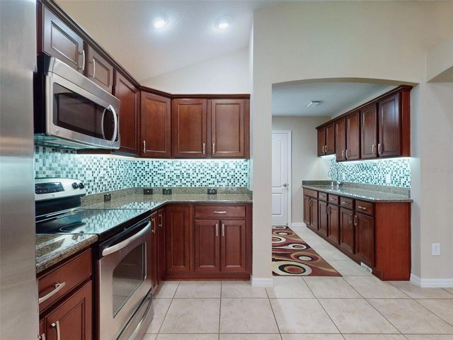 1988 DOVE HOLLOW RUN, The Villages, FL 32162