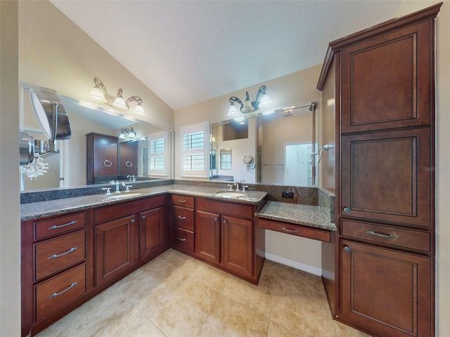 1988 DOVE HOLLOW RUN, The Villages, FL 32162