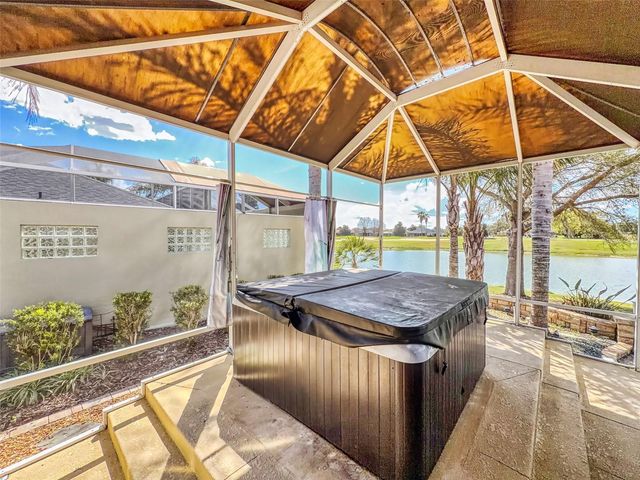 1988 DOVE HOLLOW RUN, The Villages, FL 32162