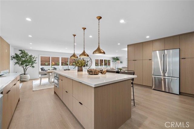 1789 Kinglet Court, Costa Mesa, CA 92626