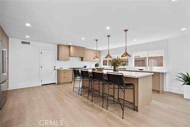 1789 Kinglet Court, Costa Mesa, CA 92626