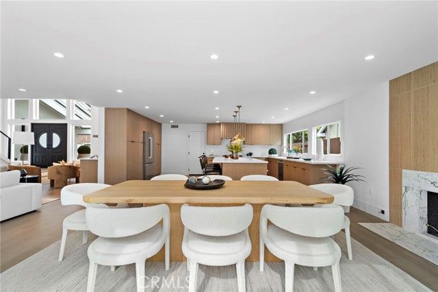 1789 Kinglet Court, Costa Mesa, CA 92626