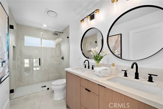 1789 Kinglet Court, Costa Mesa, CA 92626