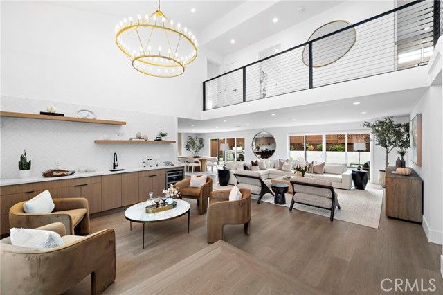 1789 Kinglet Court, Costa Mesa, CA 92626