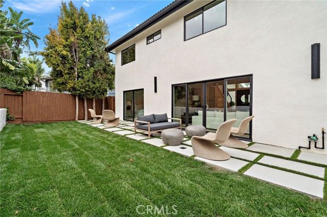 1789 Kinglet Court, Costa Mesa, CA 92626