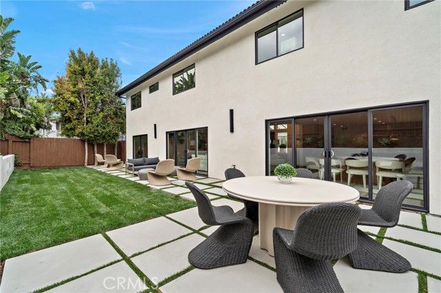 1789 Kinglet Court, Costa Mesa, CA 92626