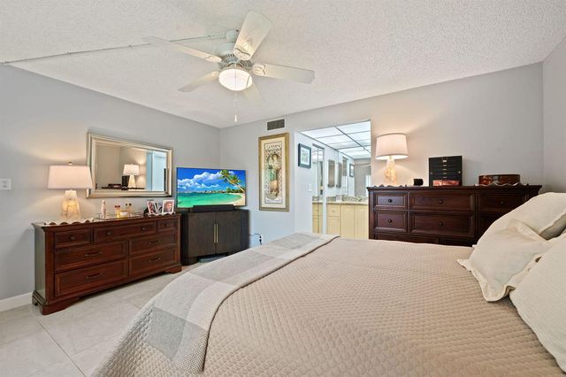 9330 Sunrise Lakes Boulevard 104, Sunrise, FL 33322