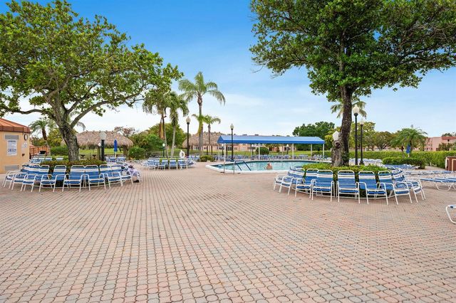 9330 Sunrise Lakes Boulevard 104, Sunrise, FL 33322