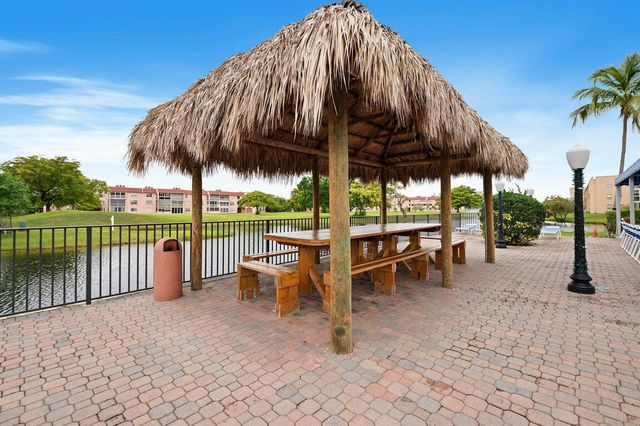 9330 Sunrise Lakes Boulevard 104, Sunrise, FL 33322