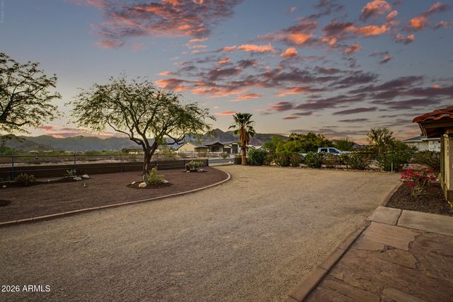 5231 N TUTHILL Road, Litchfield Park, AZ 85340