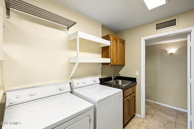 5231 N TUTHILL Road, Litchfield Park, AZ 85340