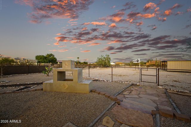 5231 N TUTHILL Road, Litchfield Park, AZ 85340