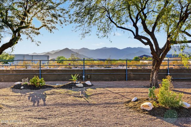 5231 N TUTHILL Road, Litchfield Park, AZ 85340