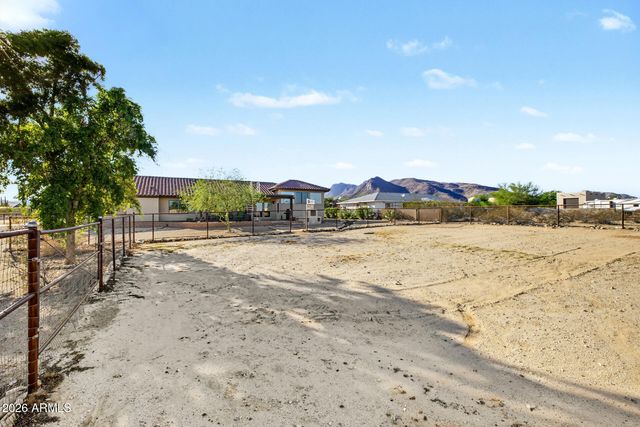 5231 N TUTHILL Road, Litchfield Park, AZ 85340