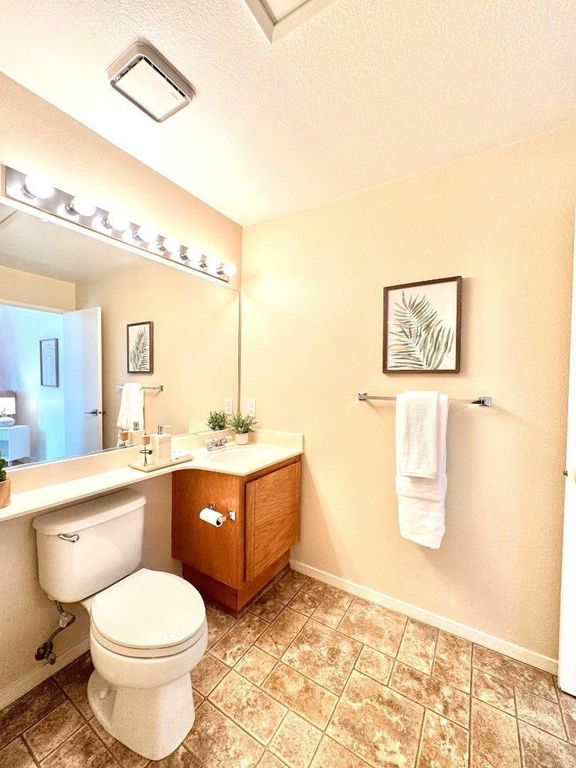 Image 21 of property listing at 6974 Gregorich Drive A, San Jose, CA 95138