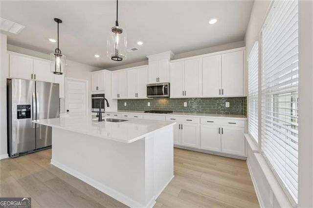 2968 Sweet Red Circle, Buford, GA 30519