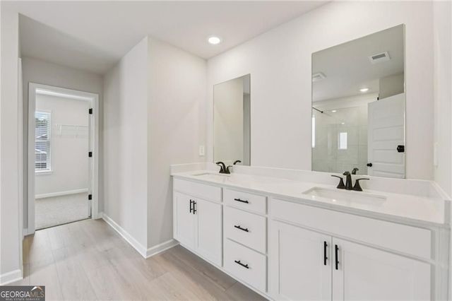 2968 Sweet Red Circle, Buford, GA 30519