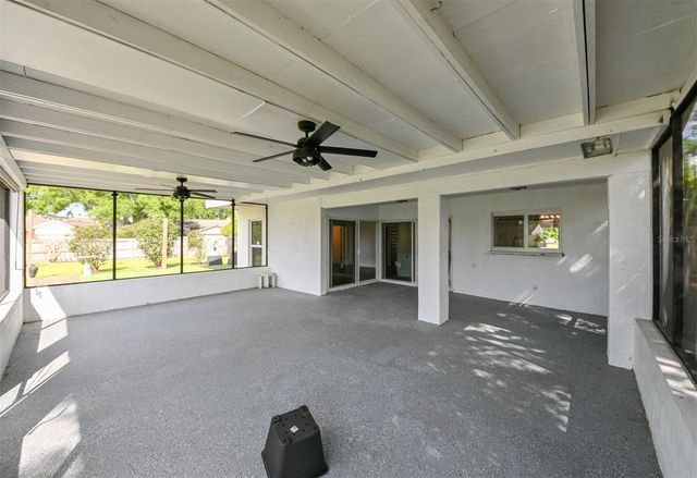4520 WESCOTT LANE, Tampa, FL 33624