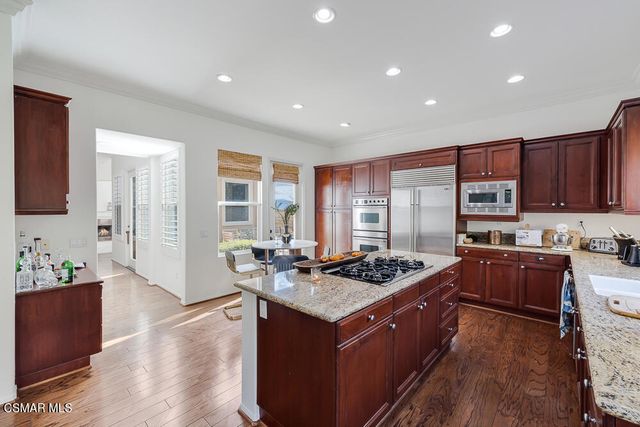 6103 Deerhill Road, Oak Park, CA 91377