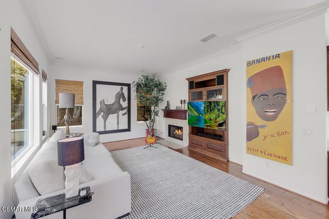 6103 Deerhill Road, Oak Park, CA 91377