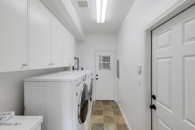 6103 Deerhill Road, Oak Park, CA 91377