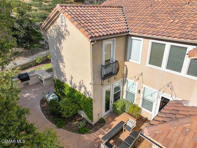 6103 Deerhill Road, Oak Park, CA 91377