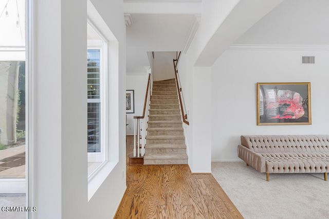 6103 Deerhill Road, Oak Park, CA 91377