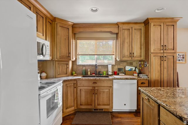 2916 E CARDIFF RD, Cottonwood Heights, UT 84121